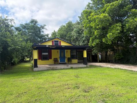 506 Ruddy Street Lockhart TX 78644
