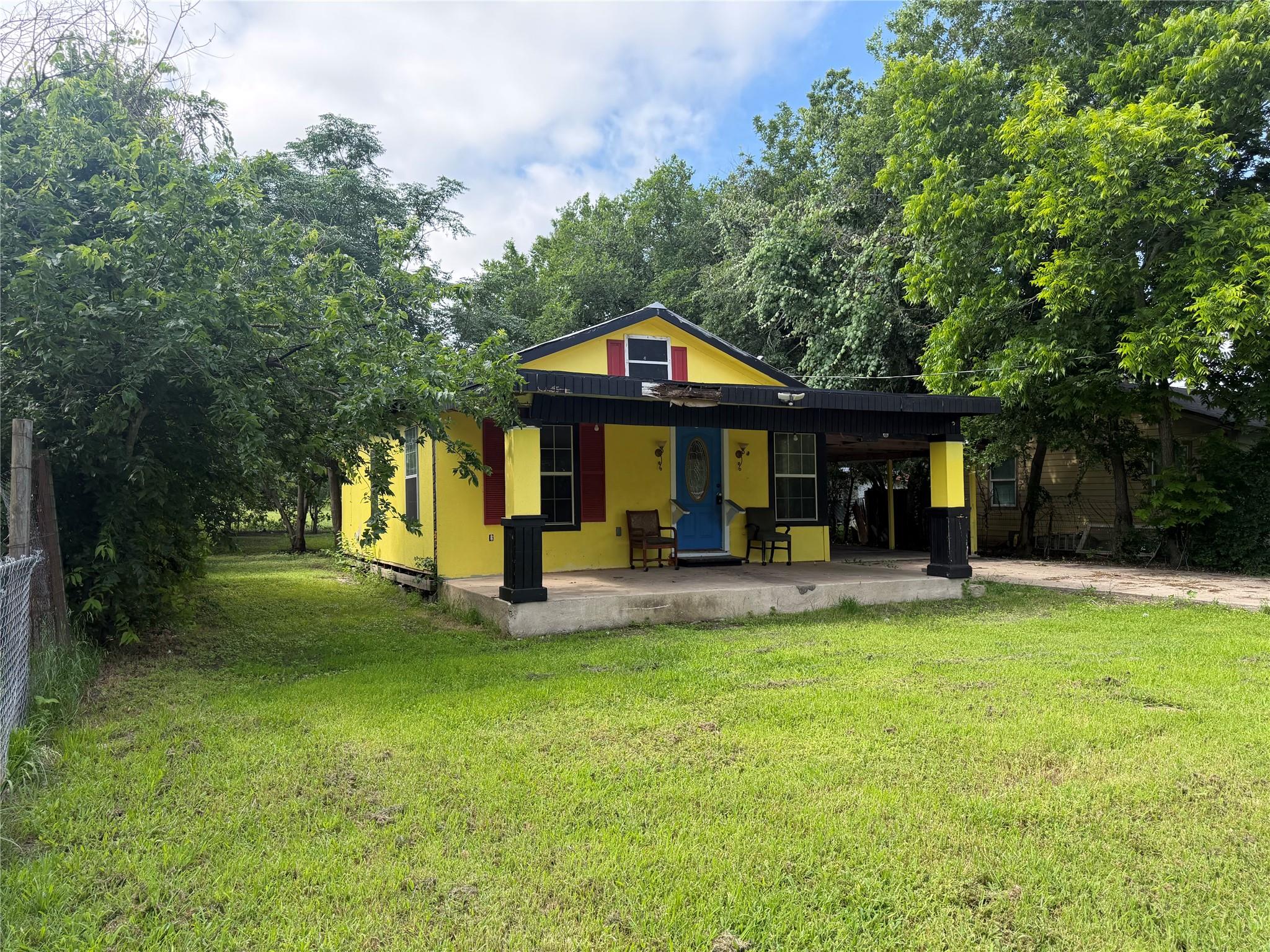 506 Ruddy Street Lockhart TX 78644