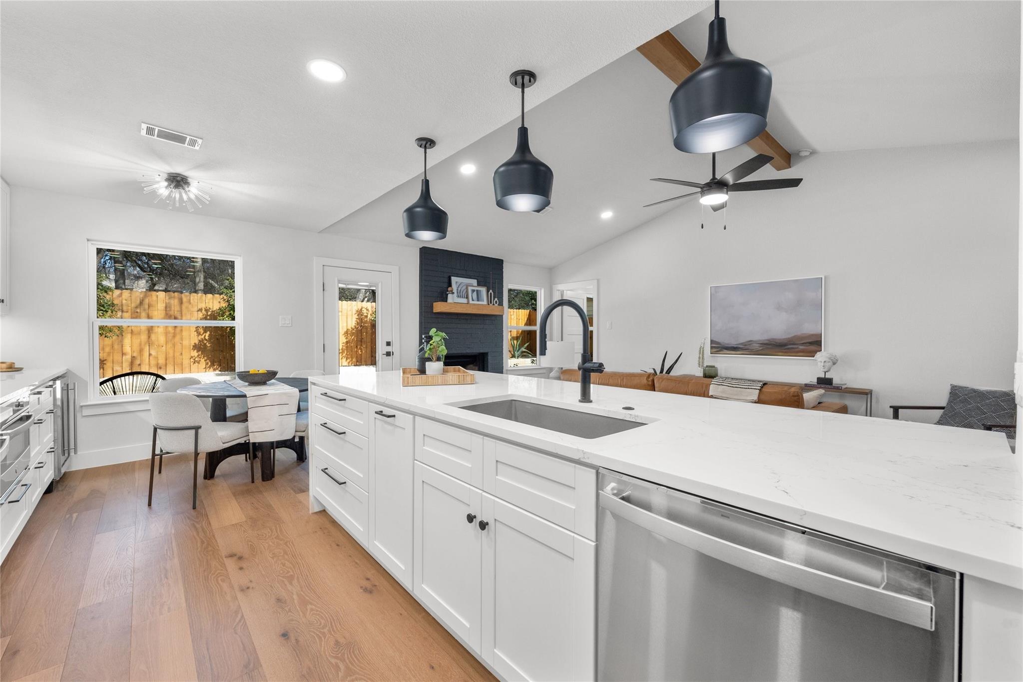 2404 Monarch Drive Austin TX 78748