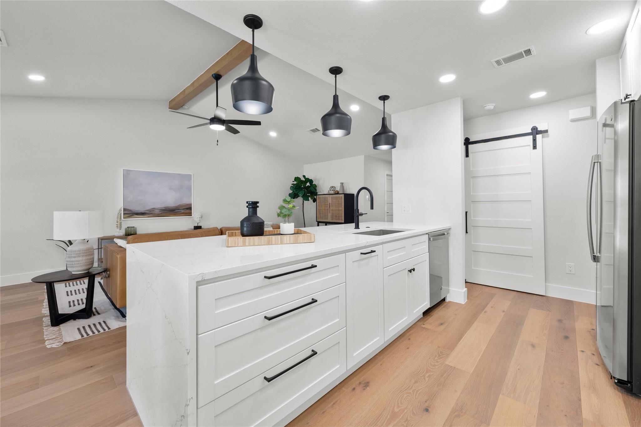 2404 Monarch Drive Austin TX 78748