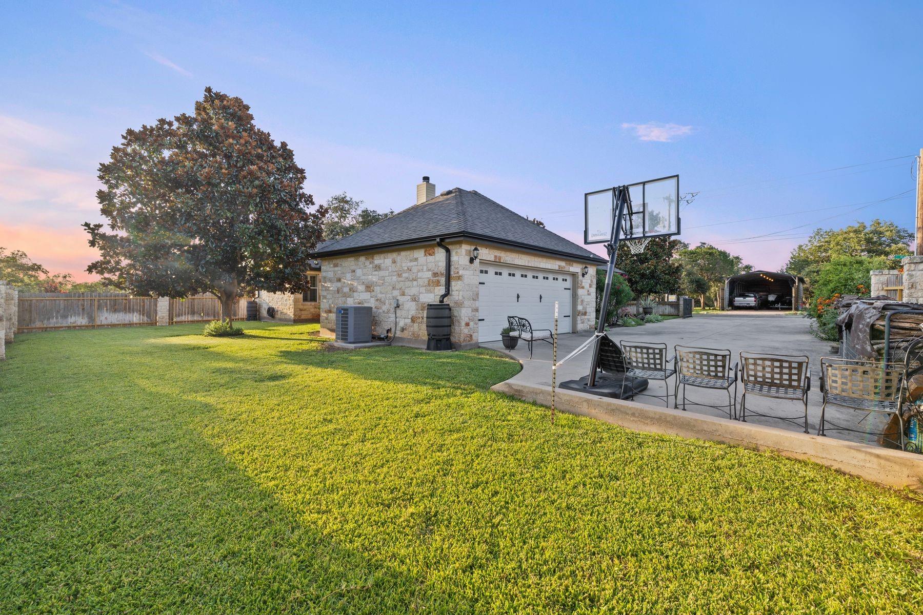 115 W Bluebriar Drive Marble Falls TX 78654