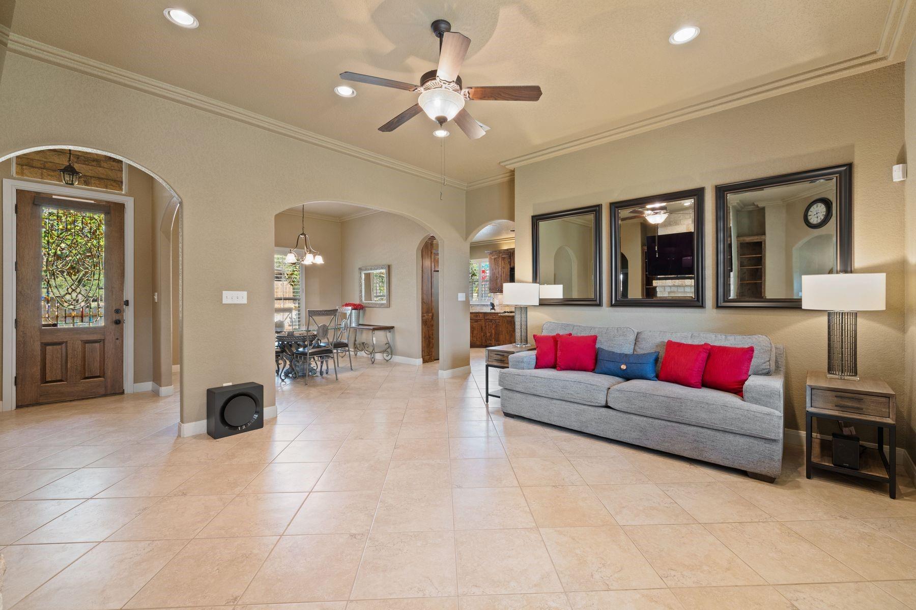 115 W Bluebriar Drive Marble Falls TX 78654
