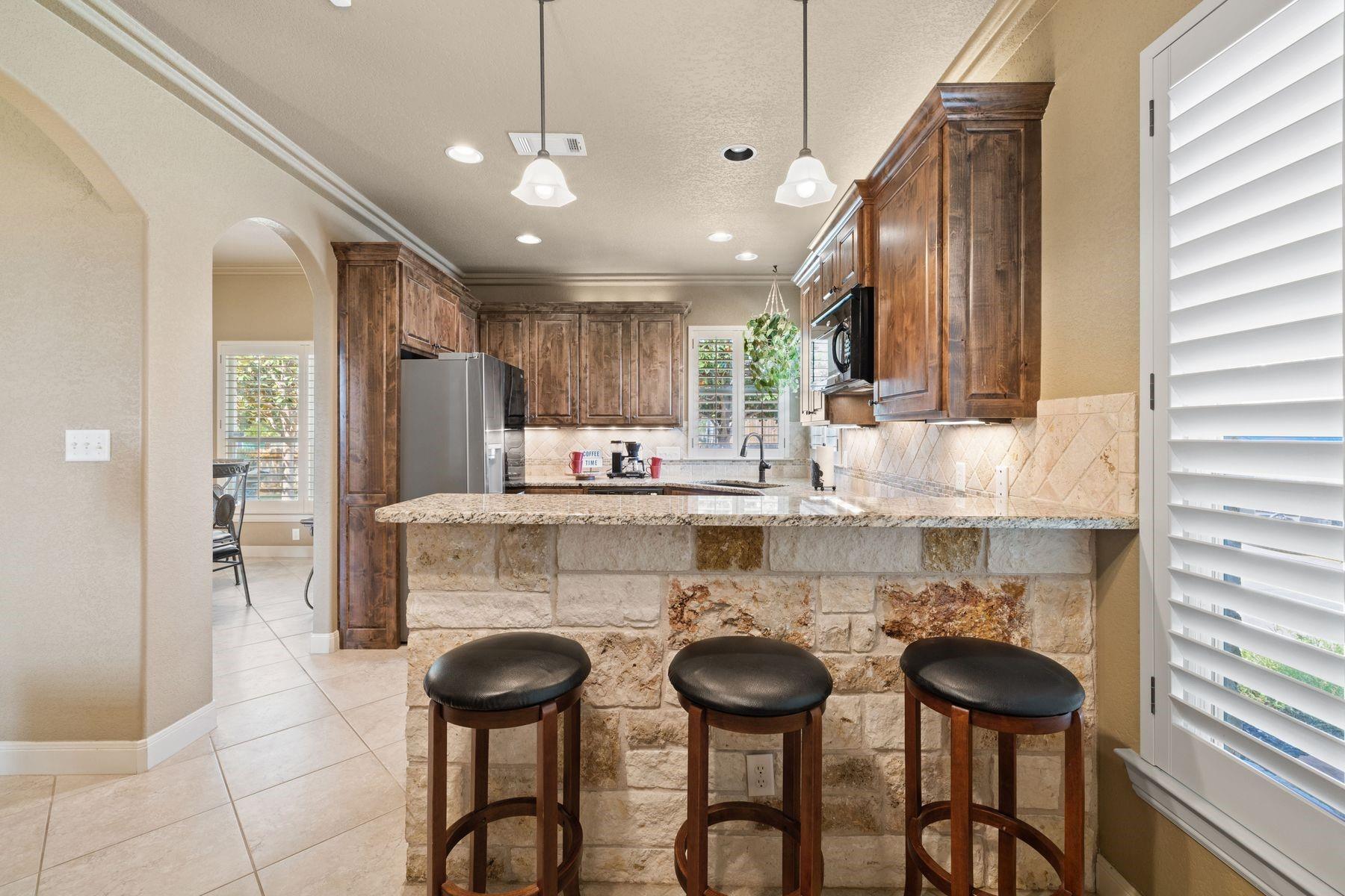 115 W Bluebriar Drive Marble Falls TX 78654