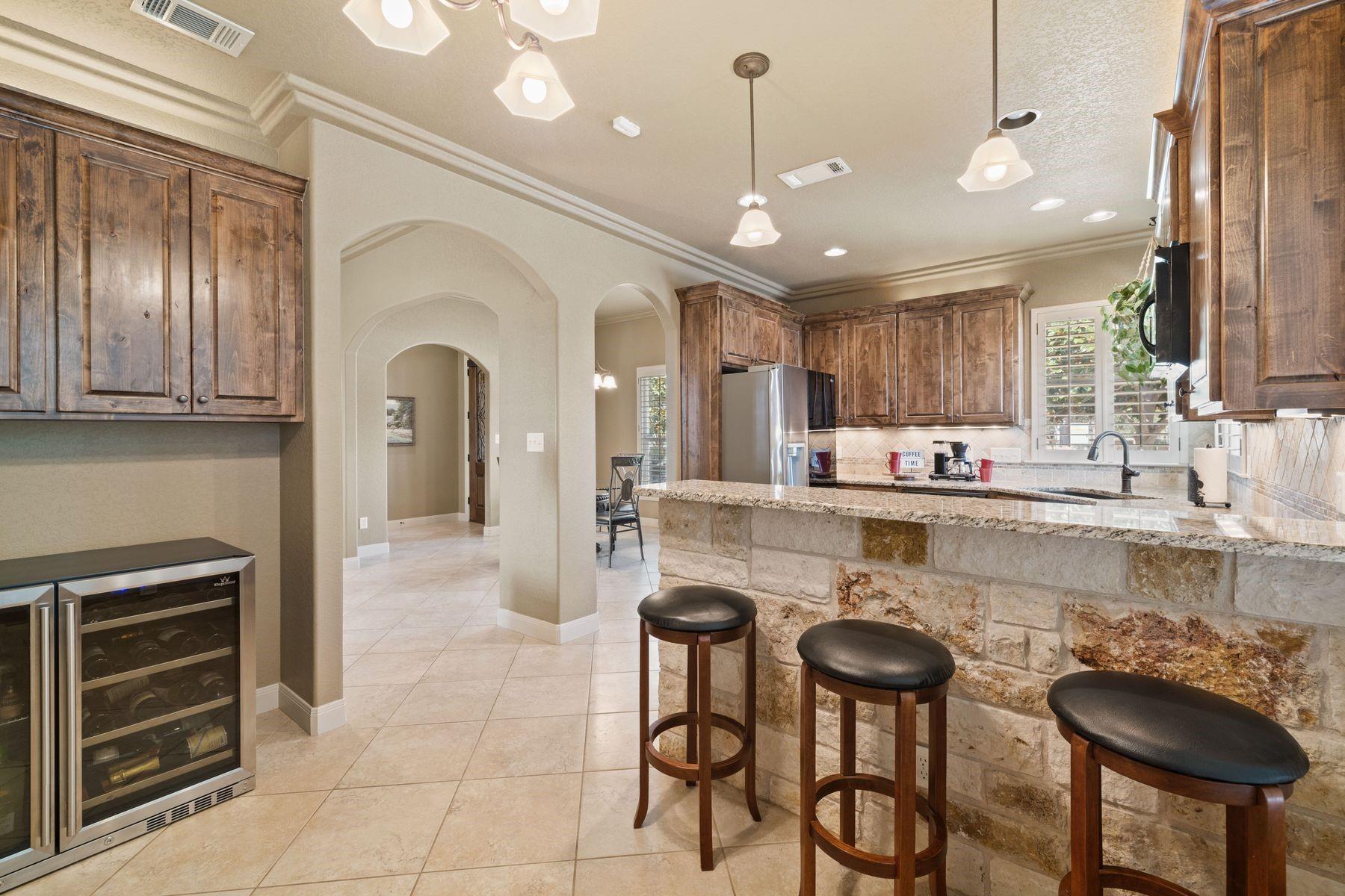 115 W Bluebriar Drive Marble Falls TX 78654