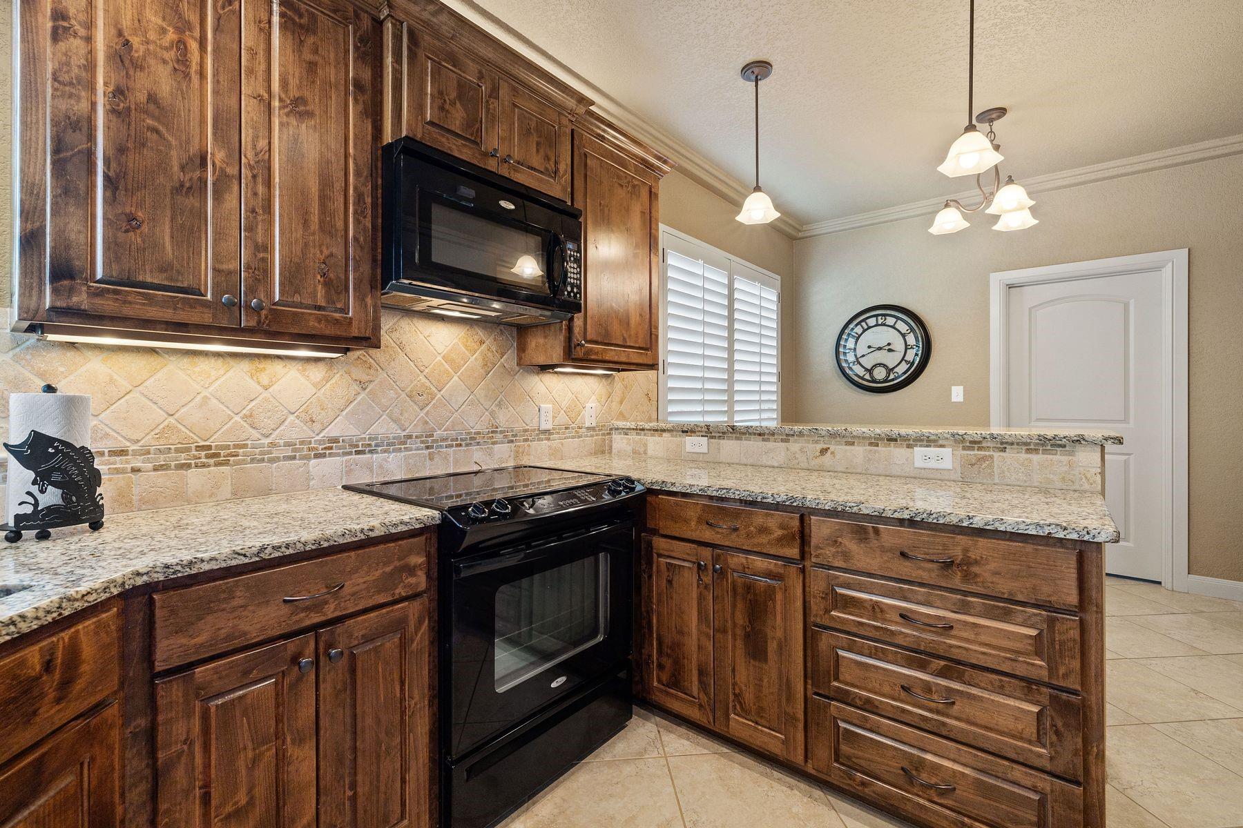 115 W Bluebriar Drive Marble Falls TX 78654
