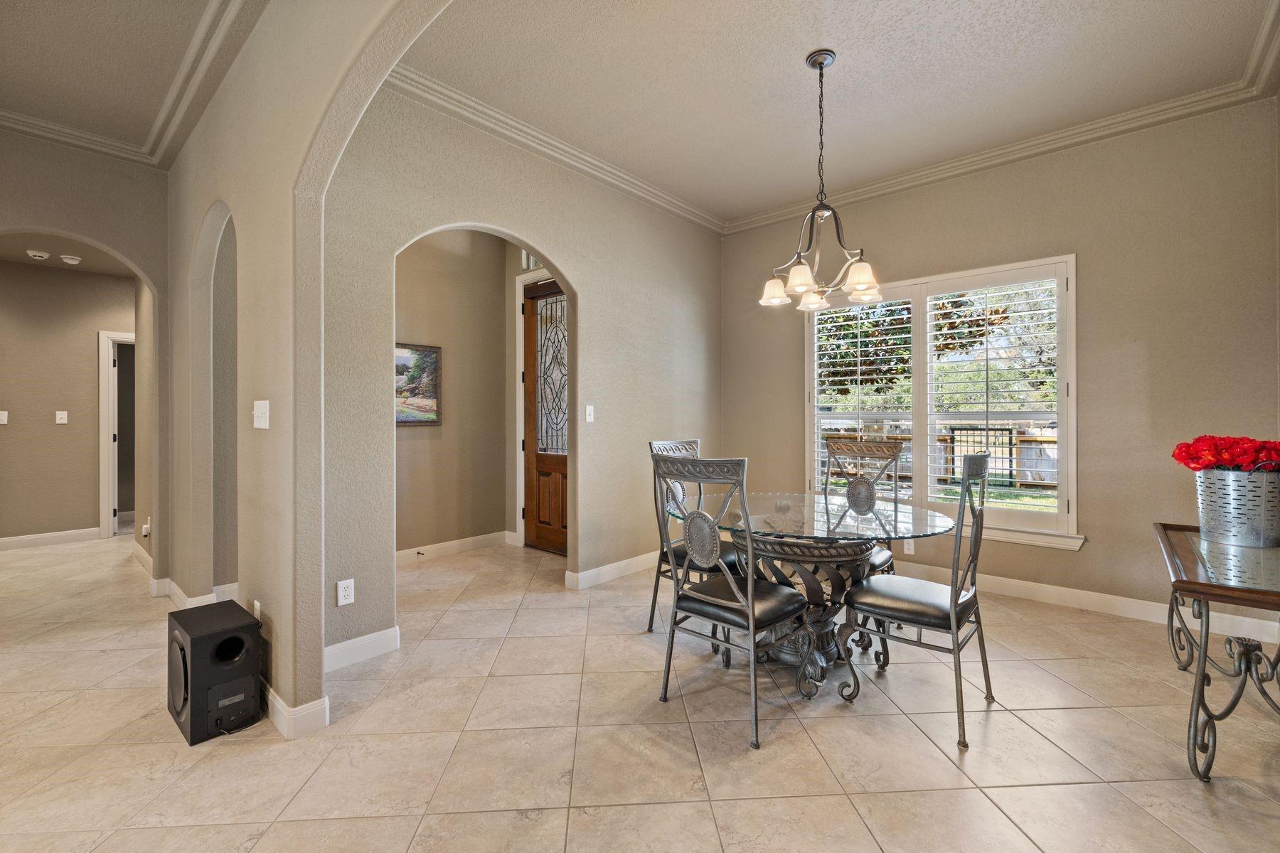 115 W Bluebriar Drive Marble Falls TX 78654