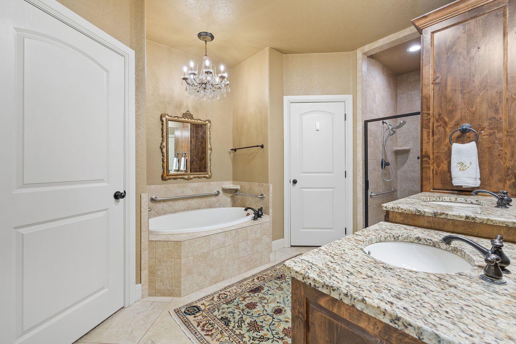 115 W Bluebriar Drive Marble Falls TX 78654