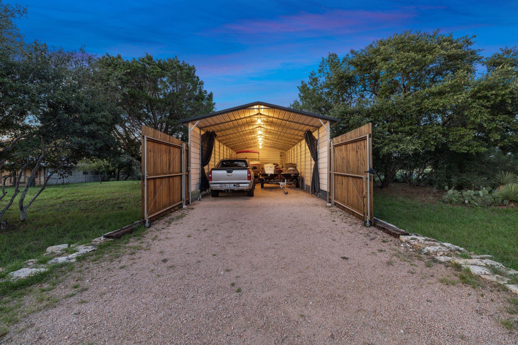 115 W Bluebriar Drive Marble Falls TX 78654