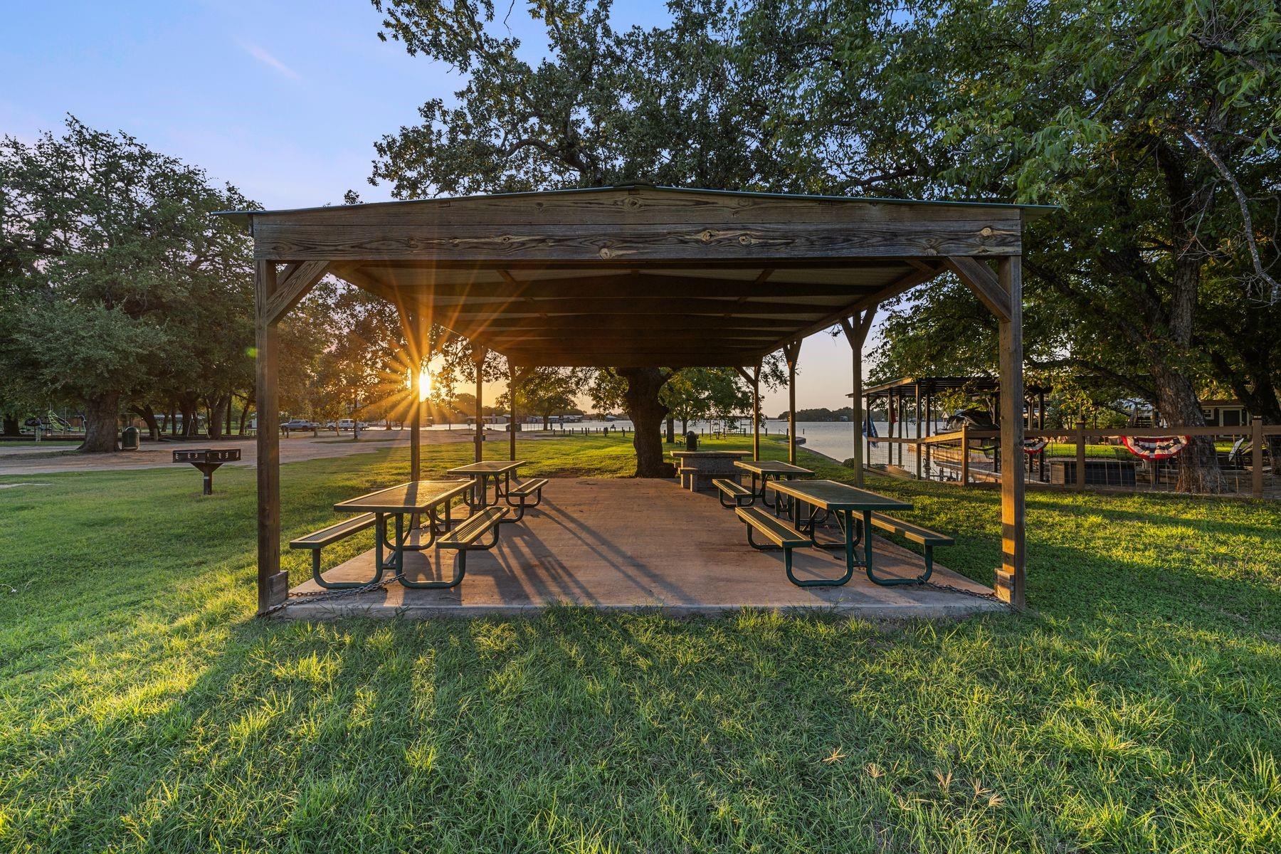 115 W Bluebriar Drive Marble Falls TX 78654