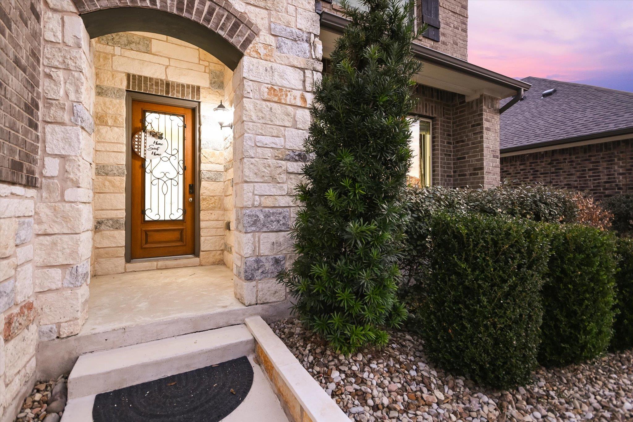 316 Middle Brook Drive Leander TX 78641