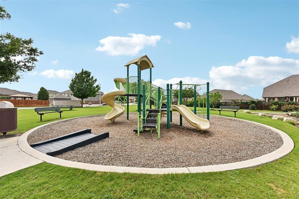 316 Middle Brook Drive Leander TX 78641