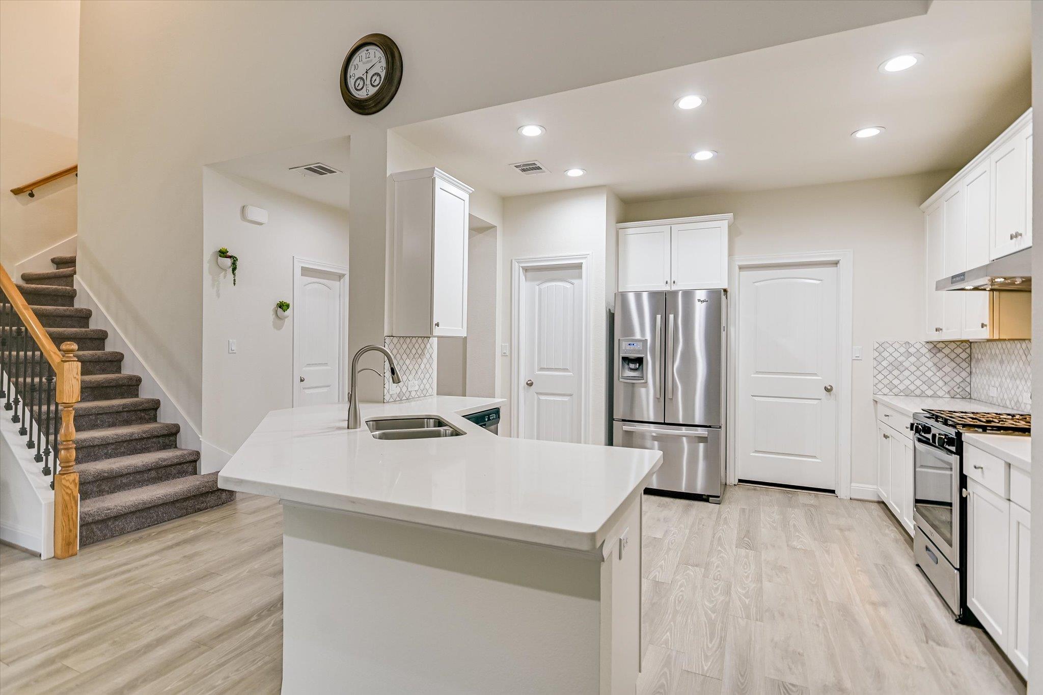 316 Middle Brook Drive Leander TX 78641