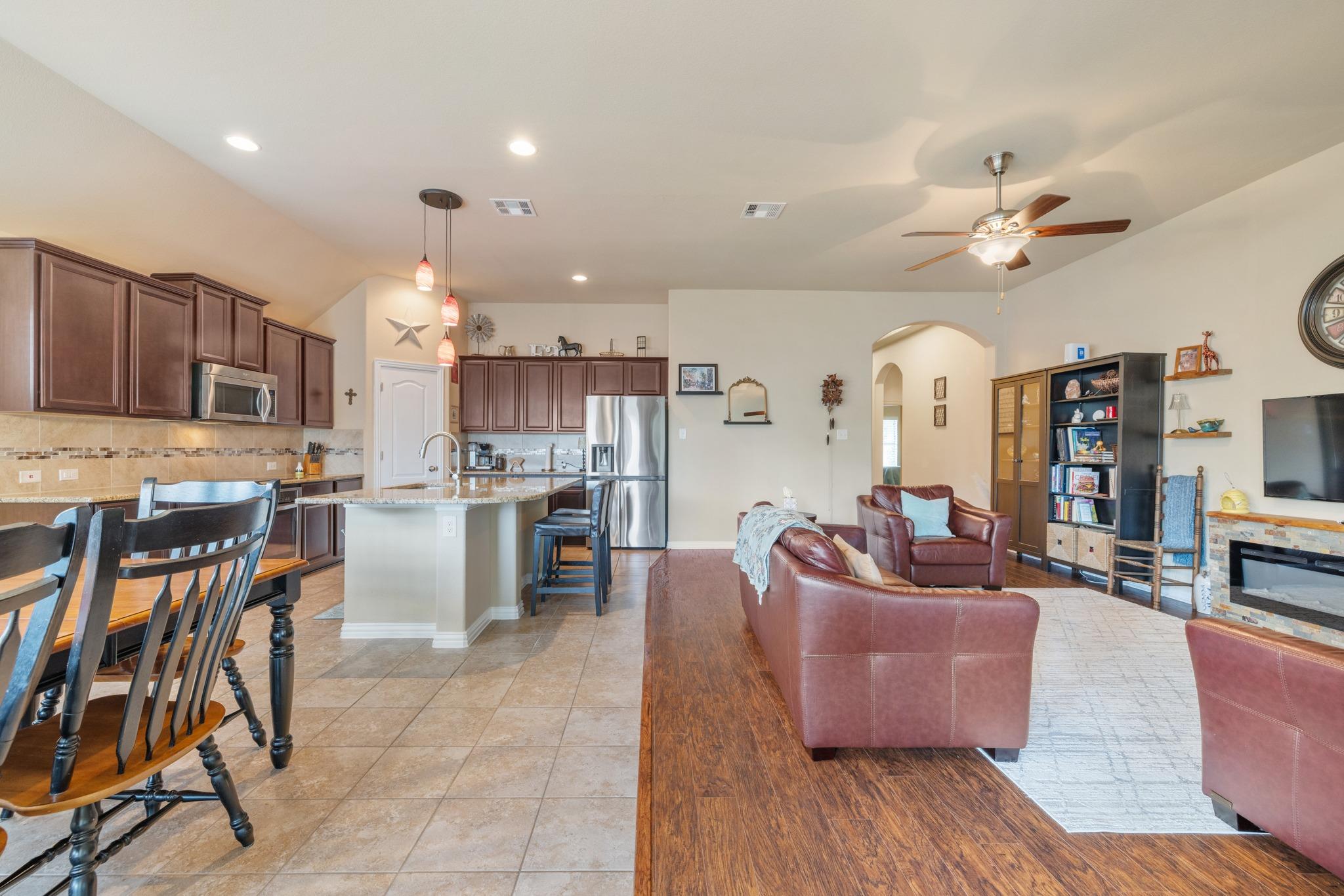 921 Tabernash Drive Leander TX 78641