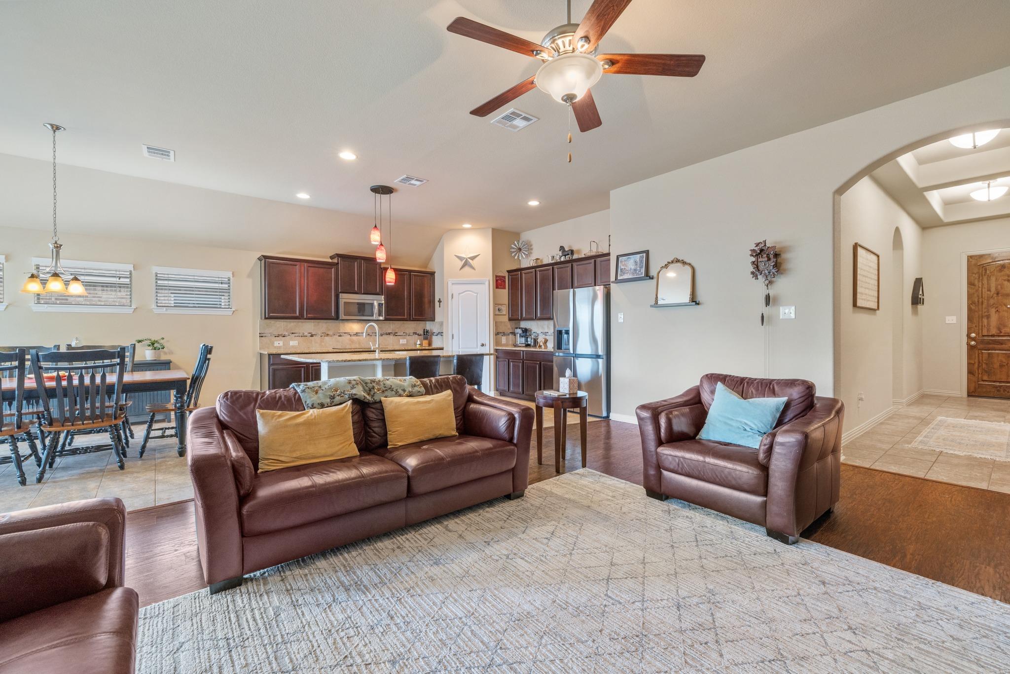 921 Tabernash Drive Leander TX 78641