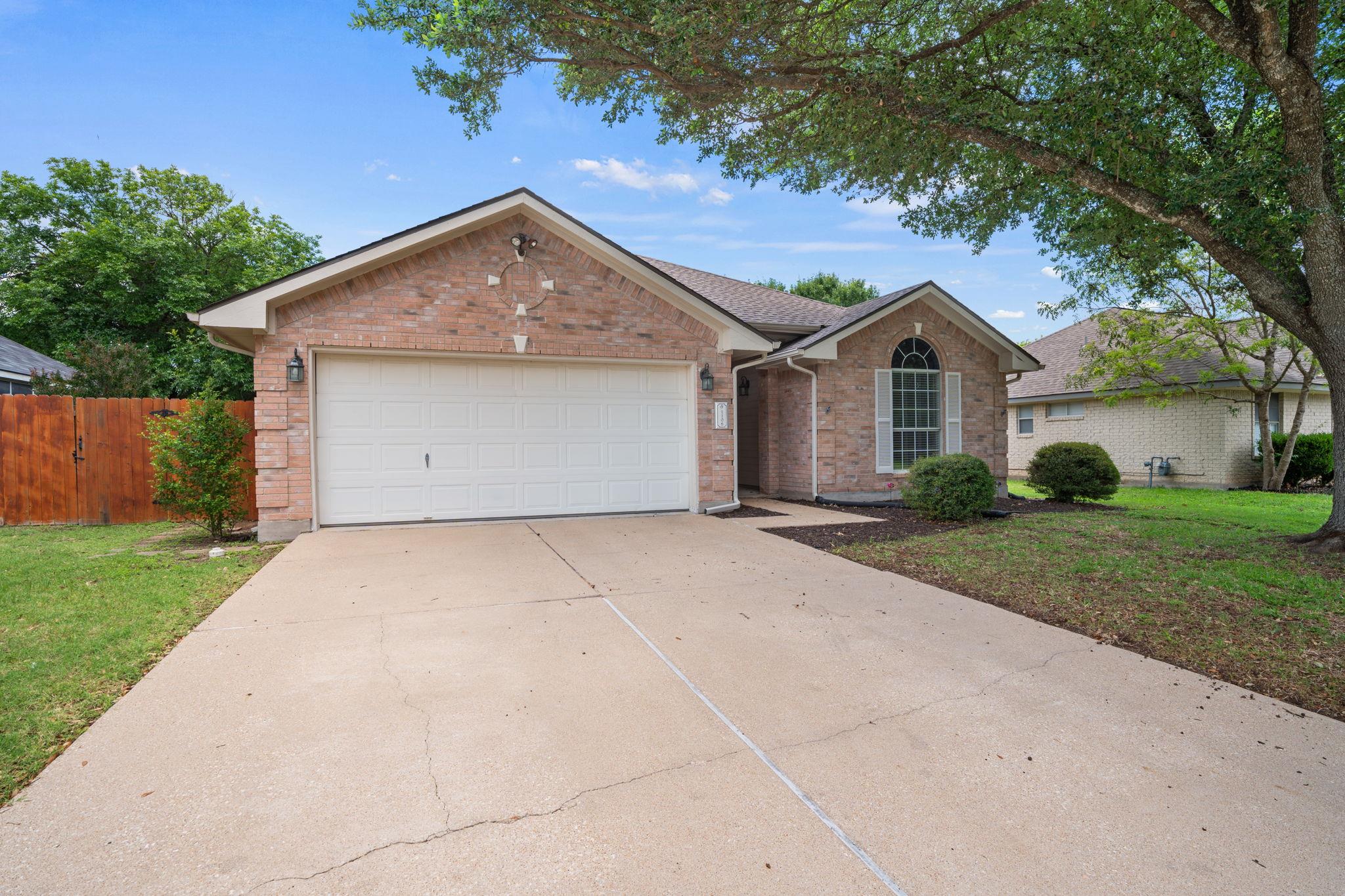 1106 Woodview Drive Leander TX 78641