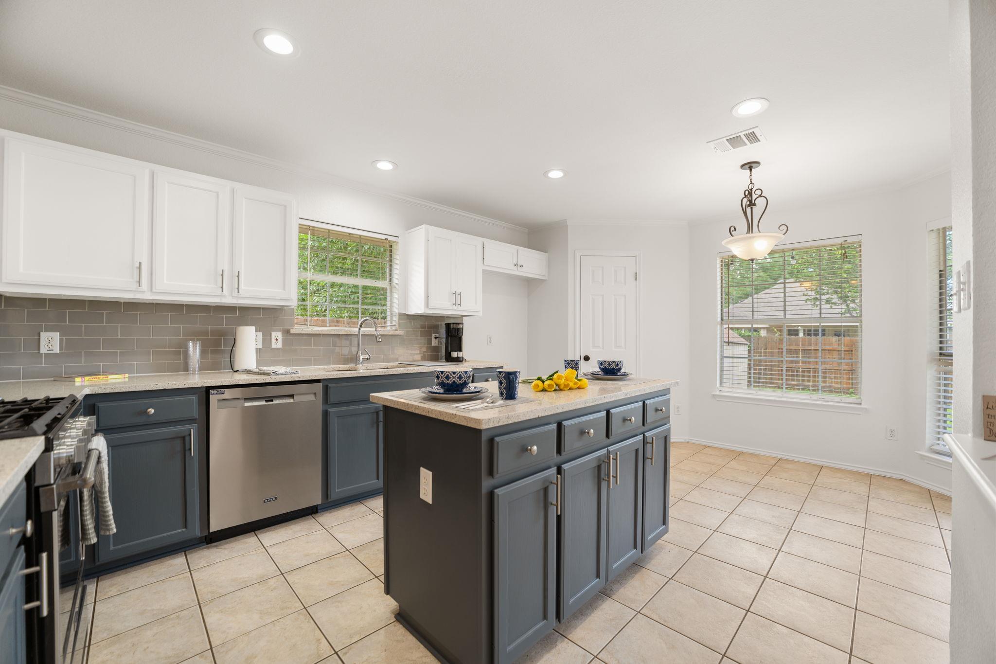 1106 Woodview Drive Leander TX 78641