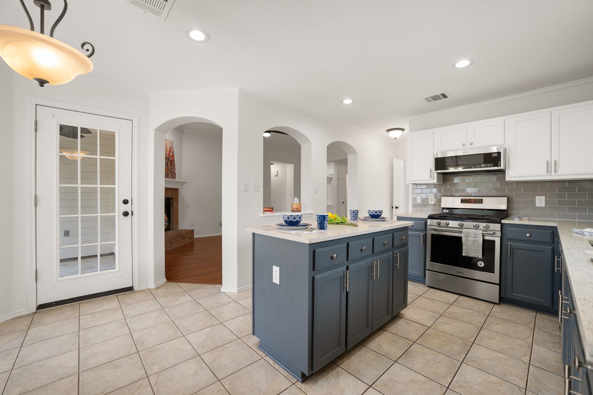 1106 Woodview Drive Leander TX 78641