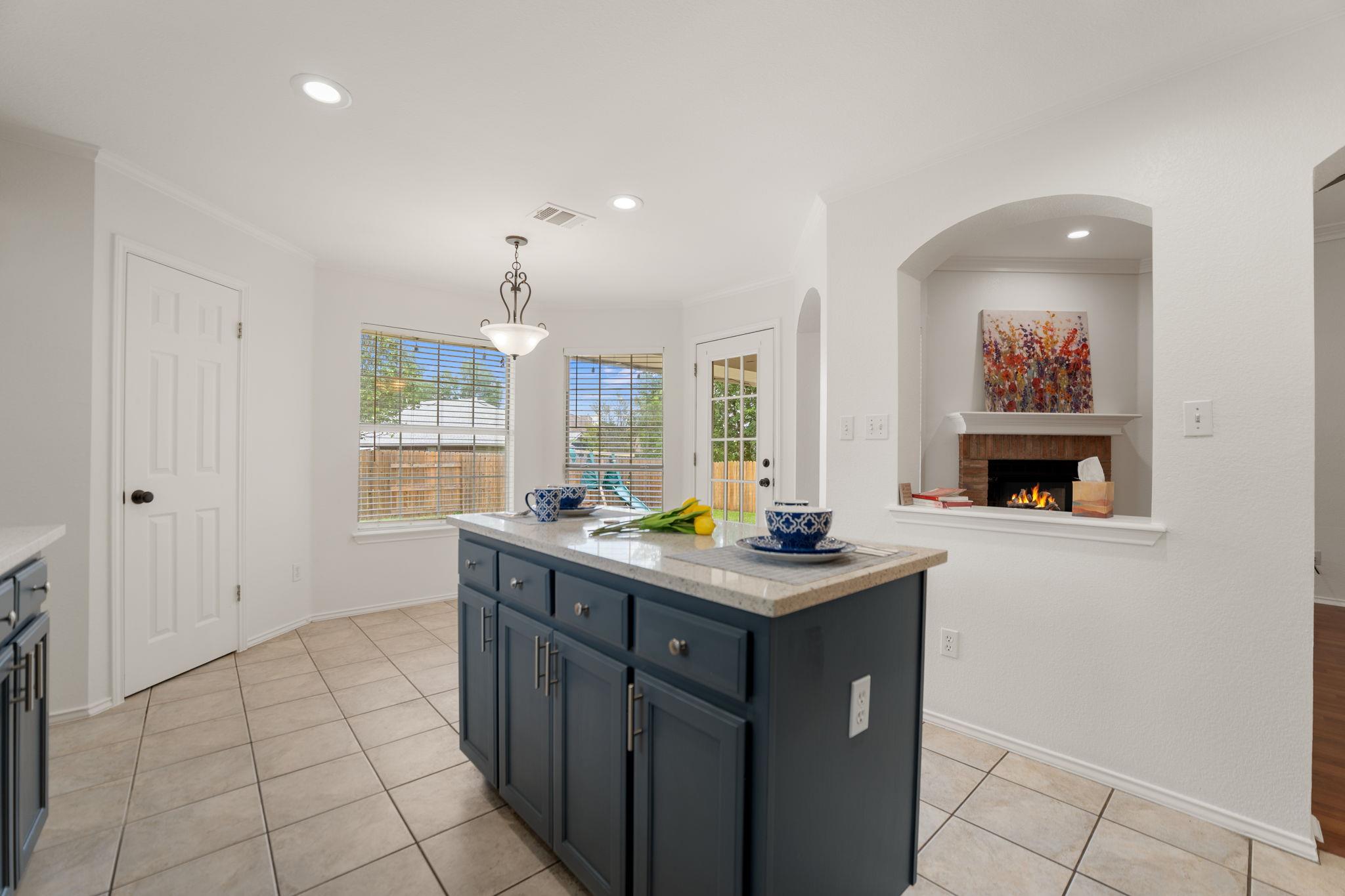 1106 Woodview Drive Leander TX 78641
