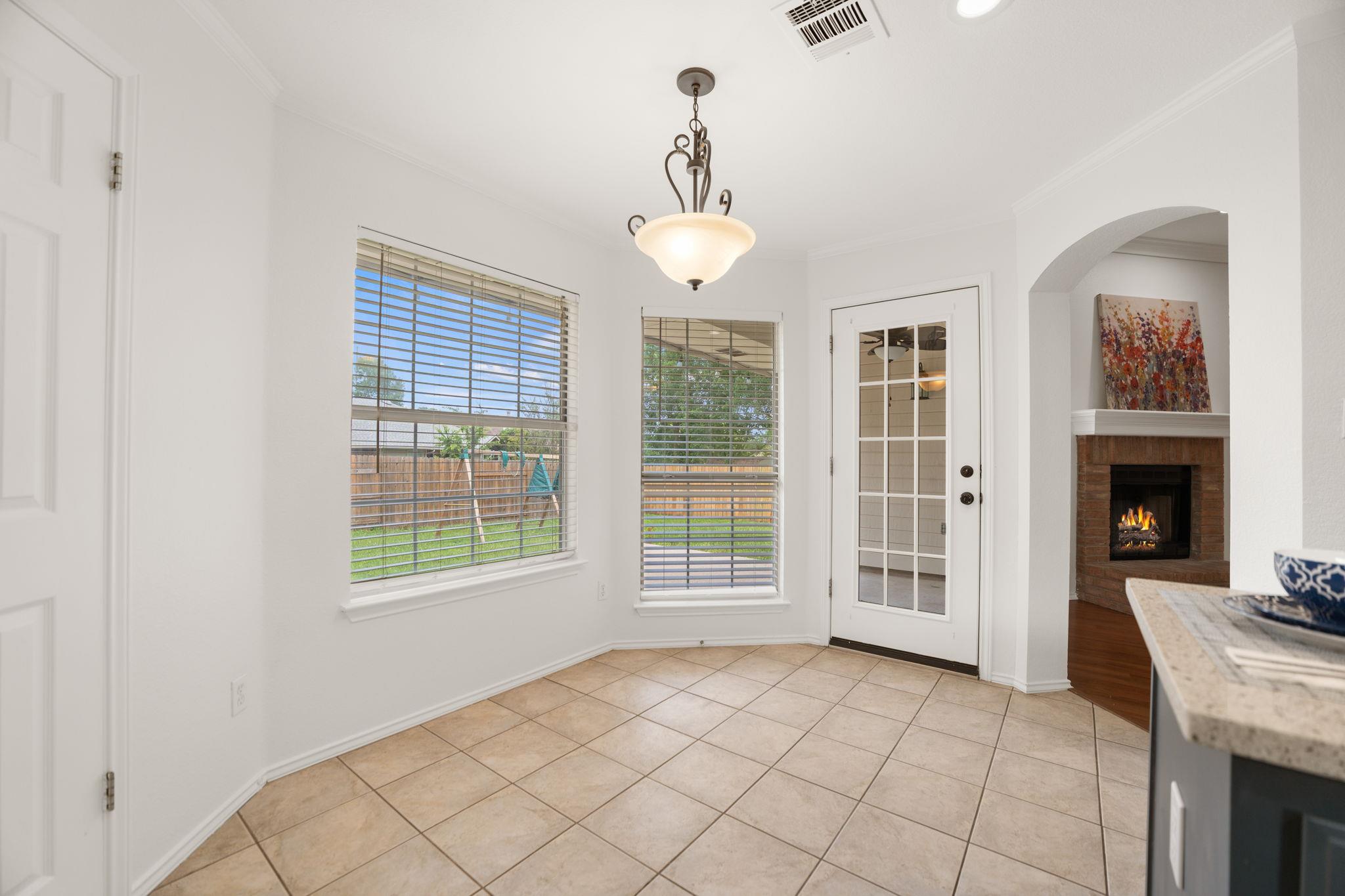 1106 Woodview Drive Leander TX 78641