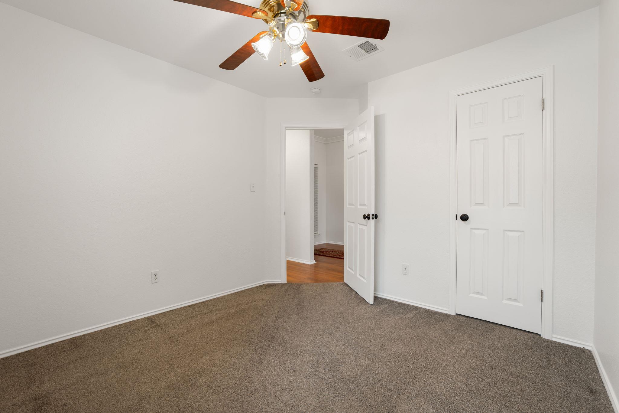 1106 Woodview Drive Leander TX 78641