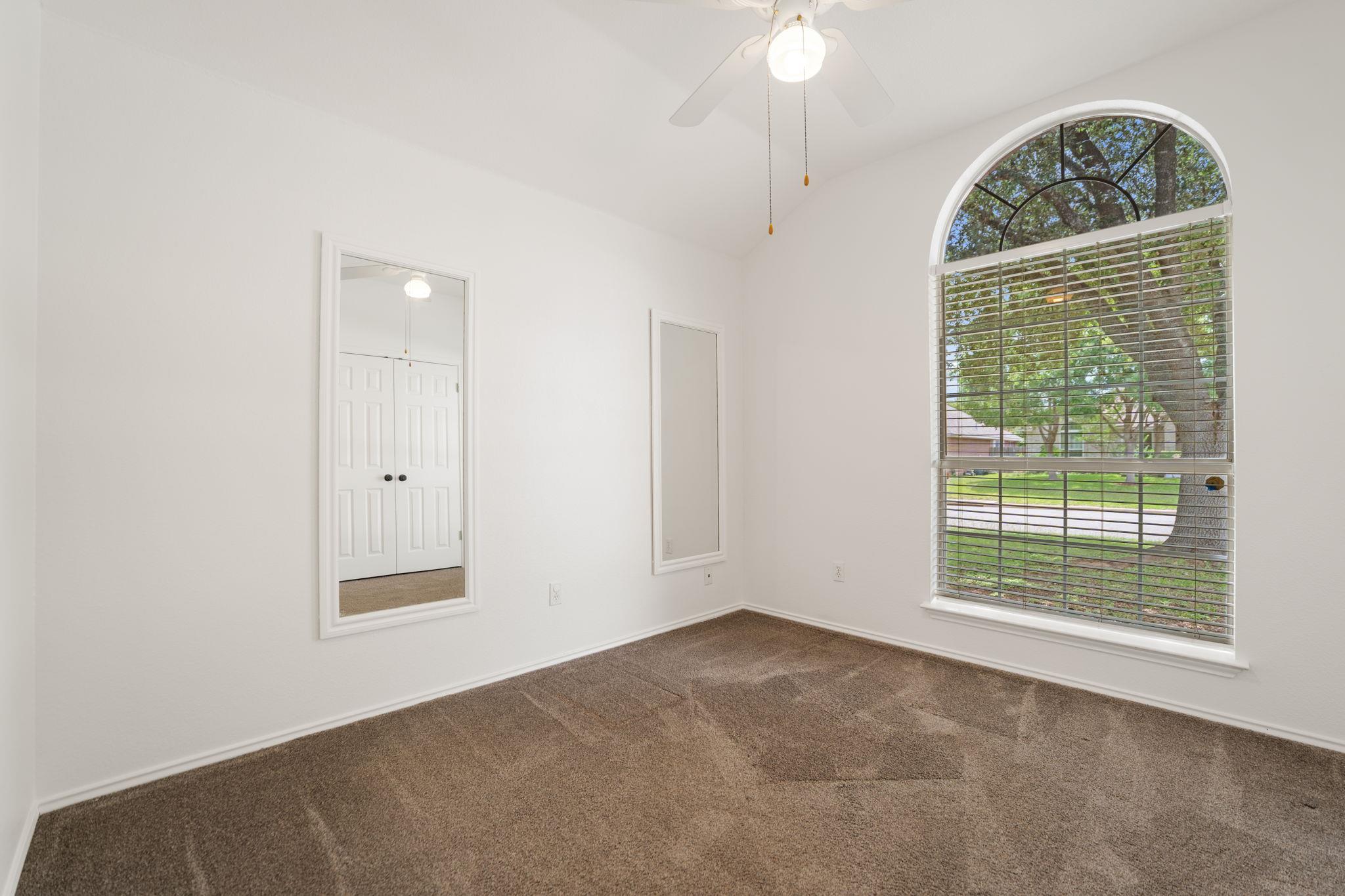 1106 Woodview Drive Leander TX 78641