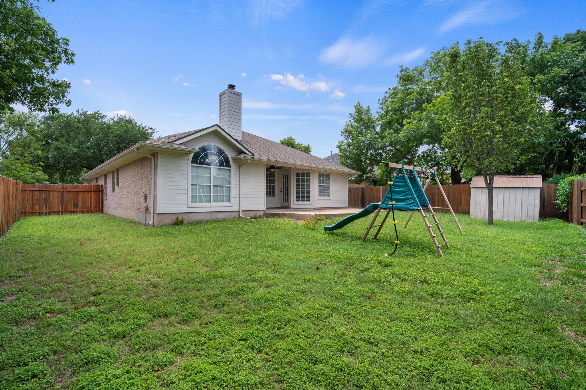 1106 Woodview Drive Leander TX 78641