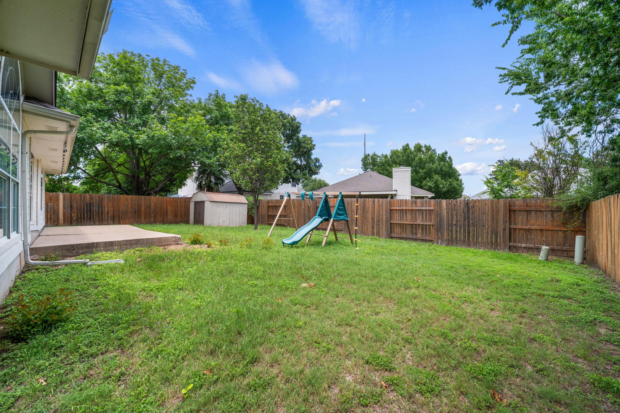 1106 Woodview Drive Leander TX 78641