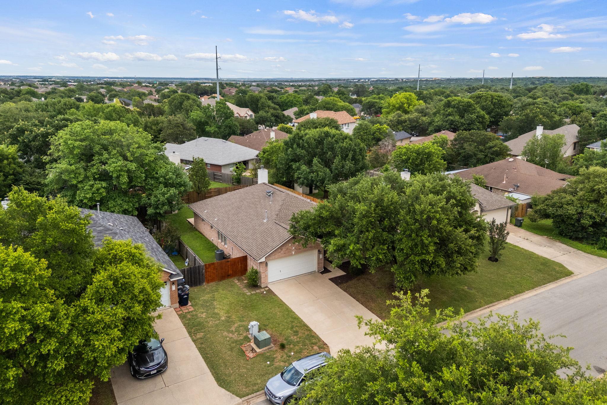 1106 Woodview Drive Leander TX 78641