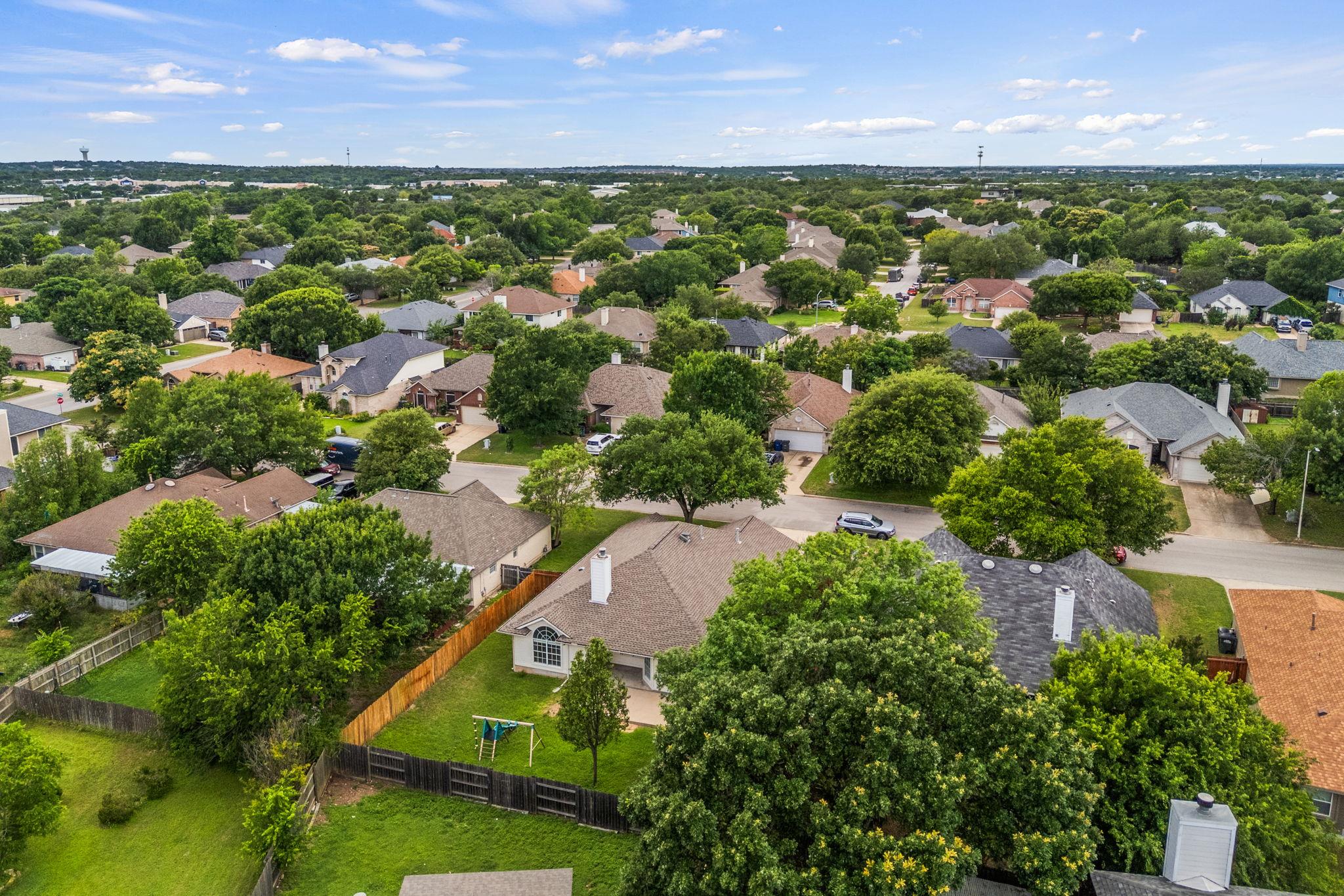 1106 Woodview Drive Leander TX 78641