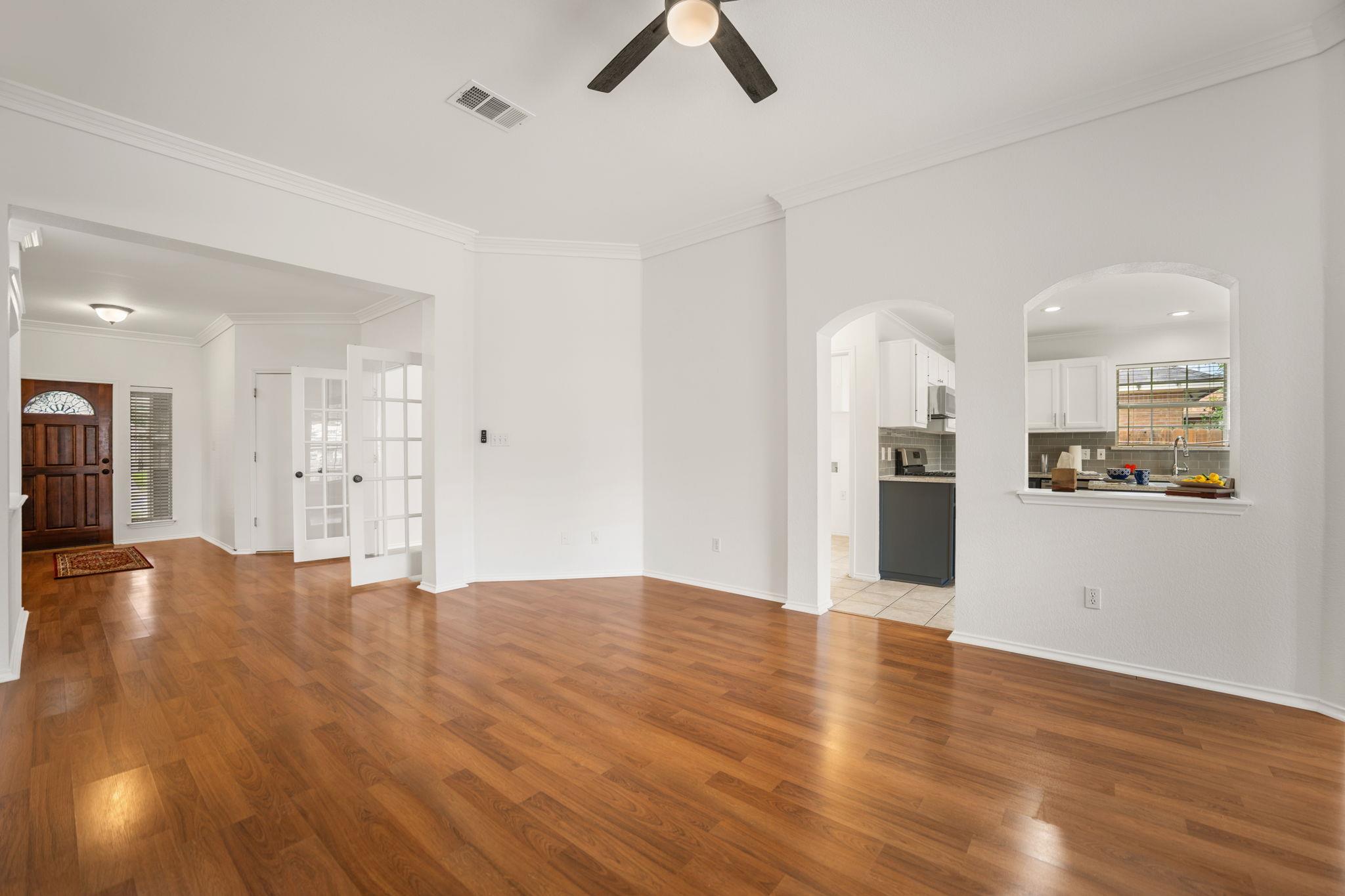 1106 Woodview Drive Leander TX 78641