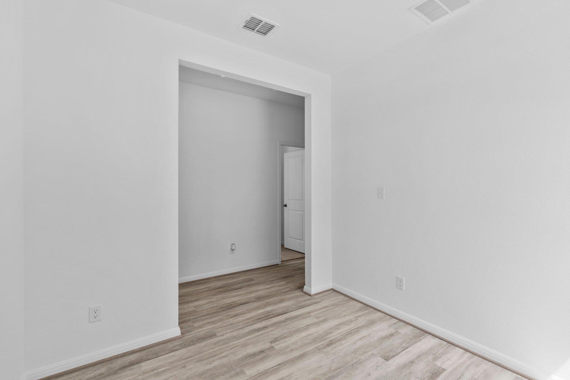 106 Pebblestream Pass Taylor TX 76574