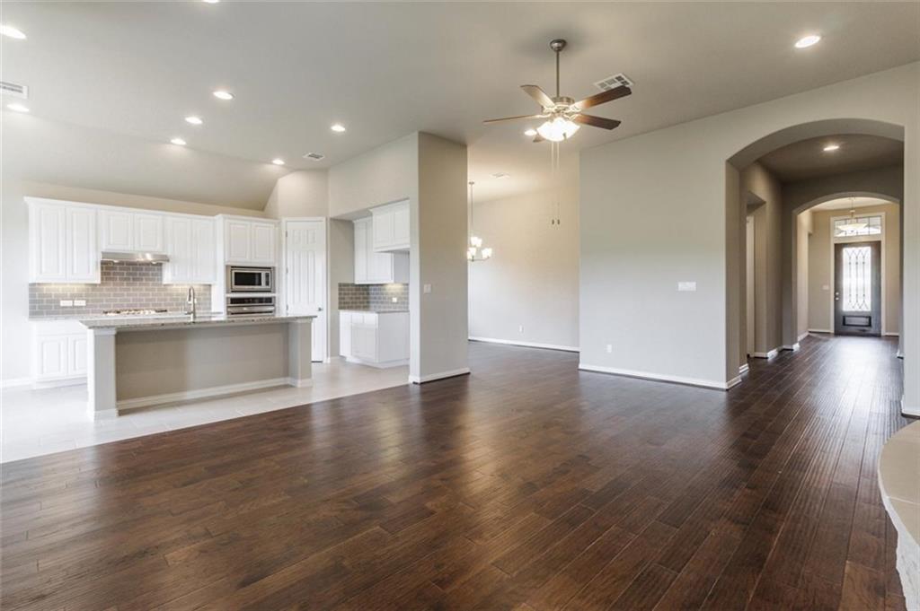 5117 Texas Bluebell Drive Spicewood TX 78669