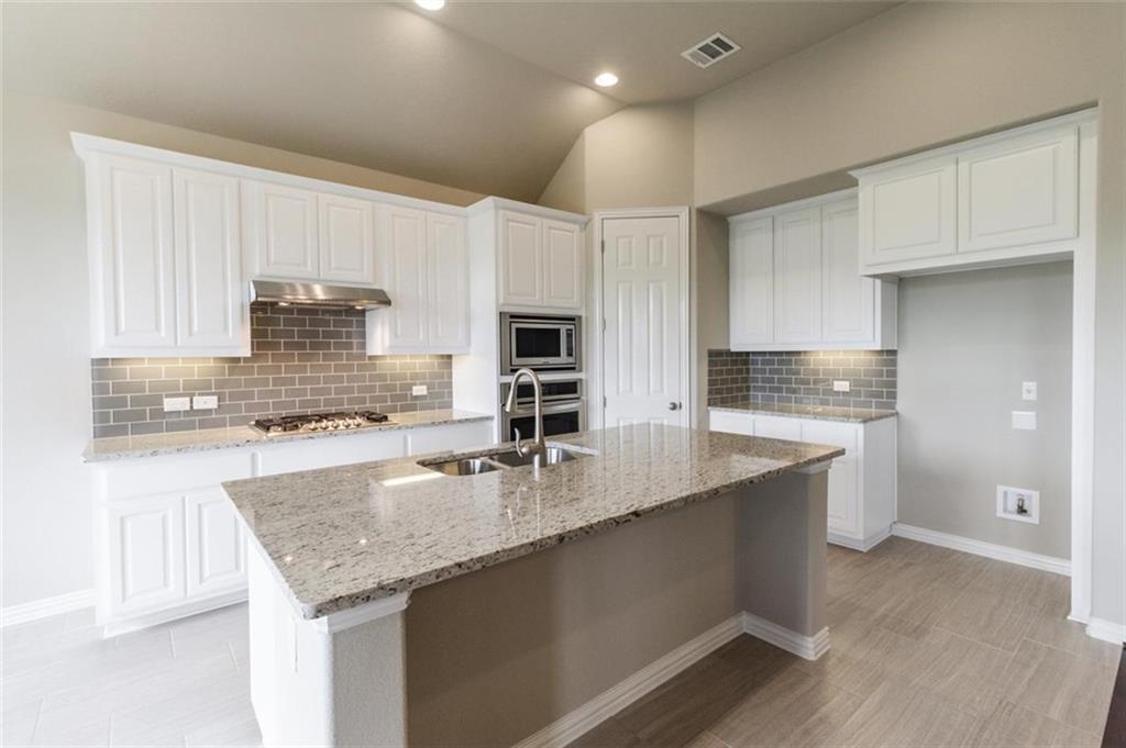 5117 Texas Bluebell Drive Spicewood TX 78669