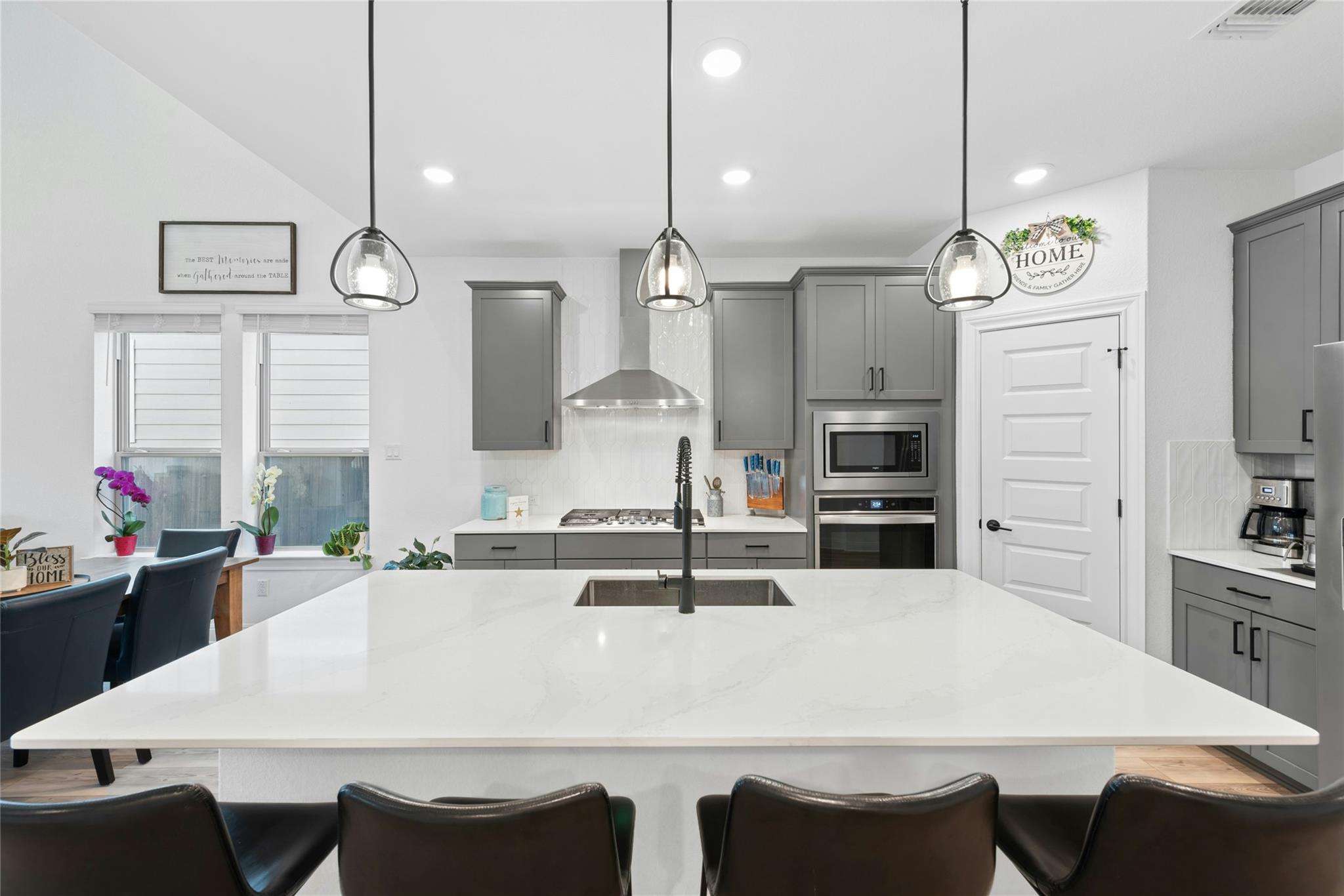 136 Banyon Drive Liberty Hill TX 78642