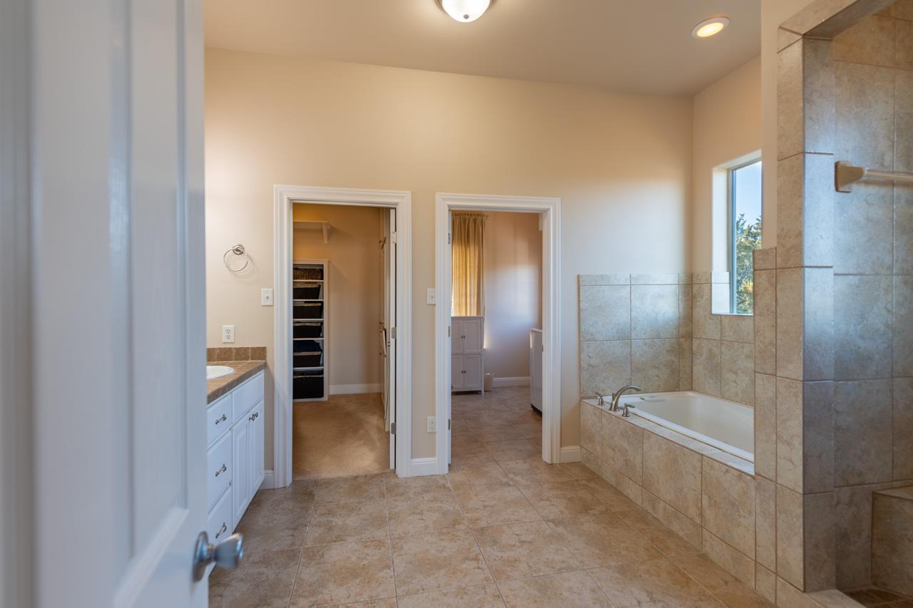 3506 Parliament Cove Lago Vista TX 78645
