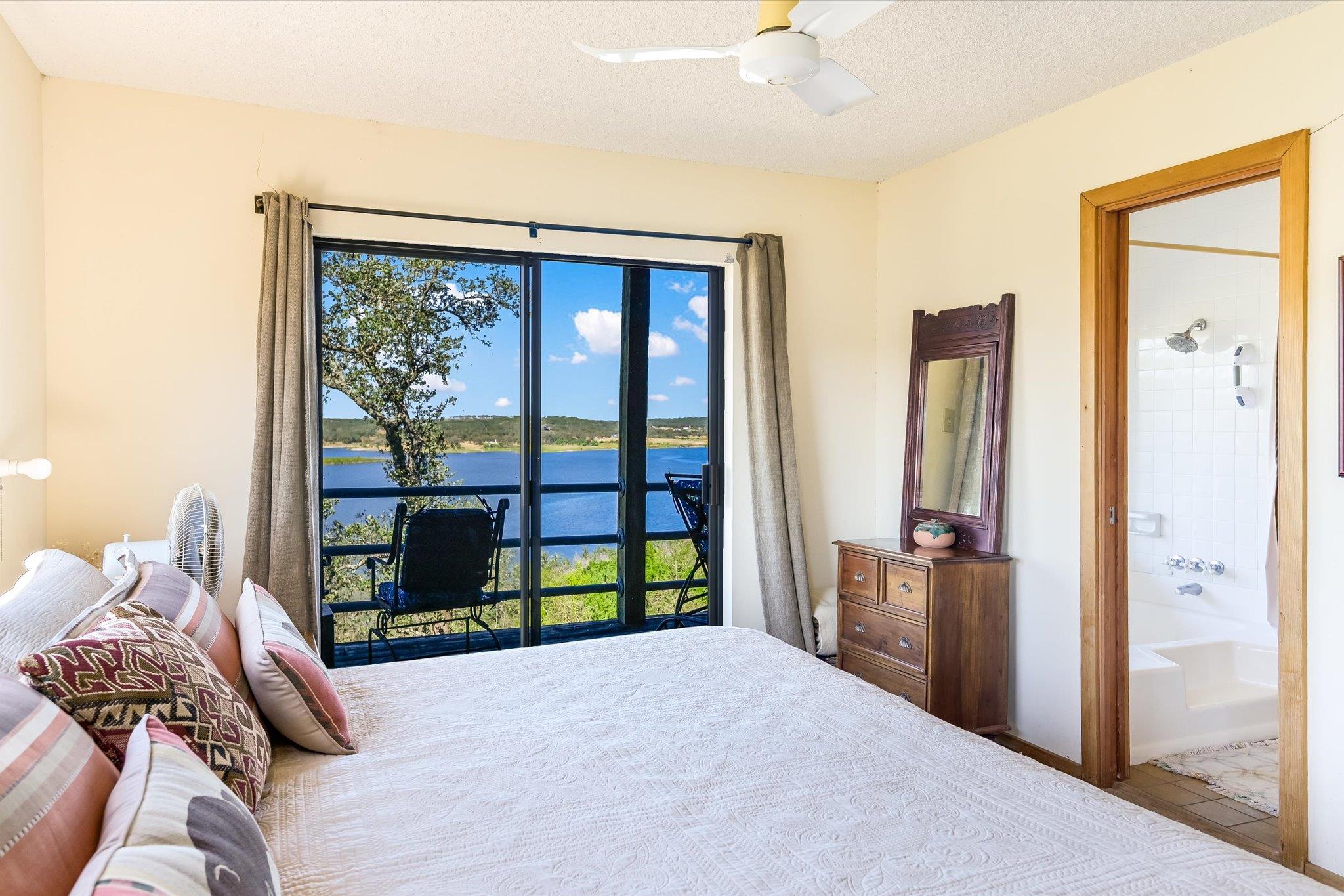 501 Coventry Road Spicewood TX 78669