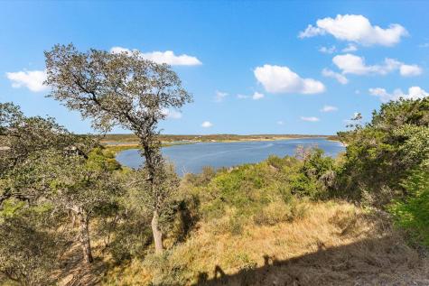 501 Coventry Road Spicewood TX 78669