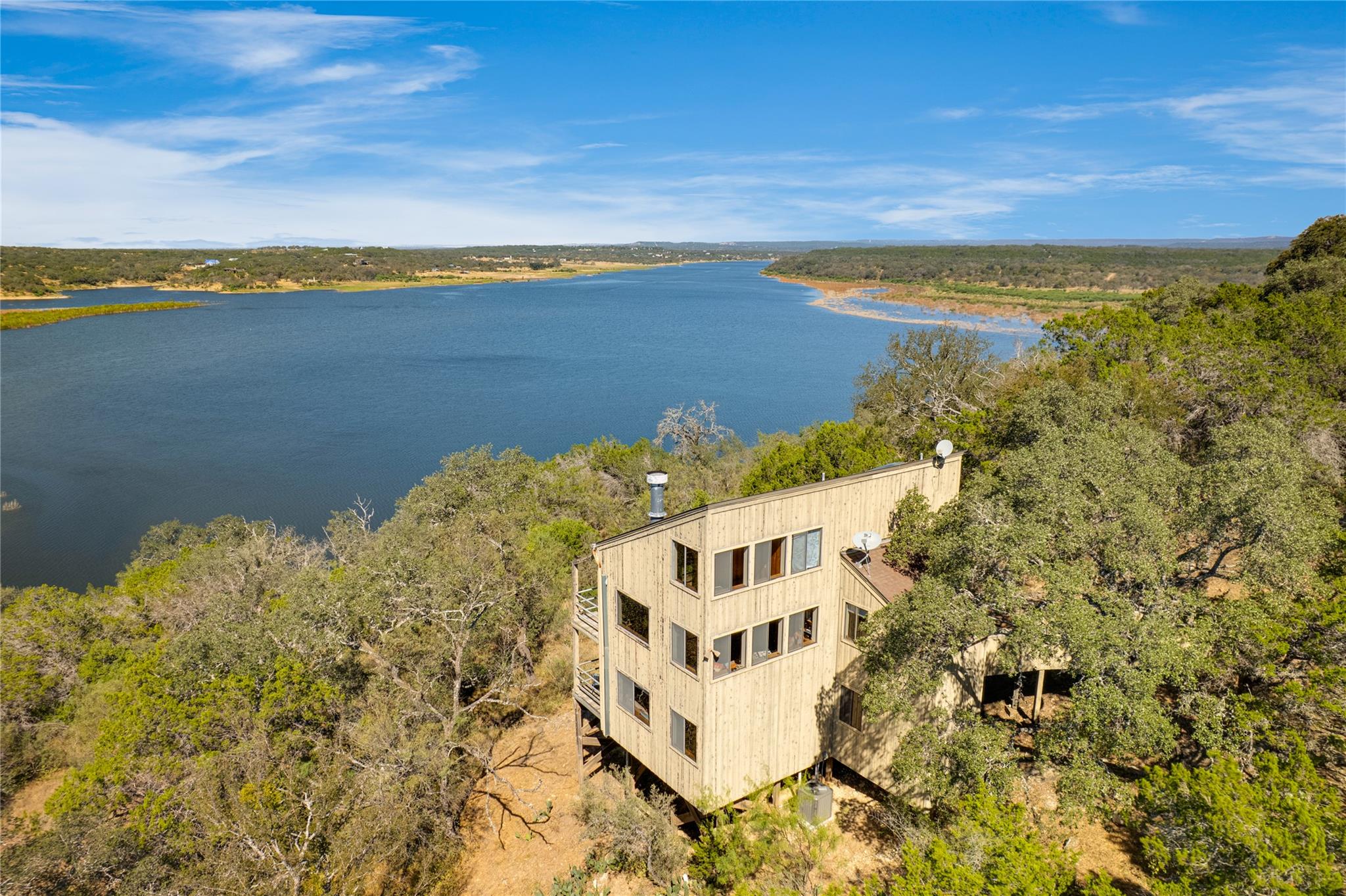 501 Coventry Road Spicewood TX 78669