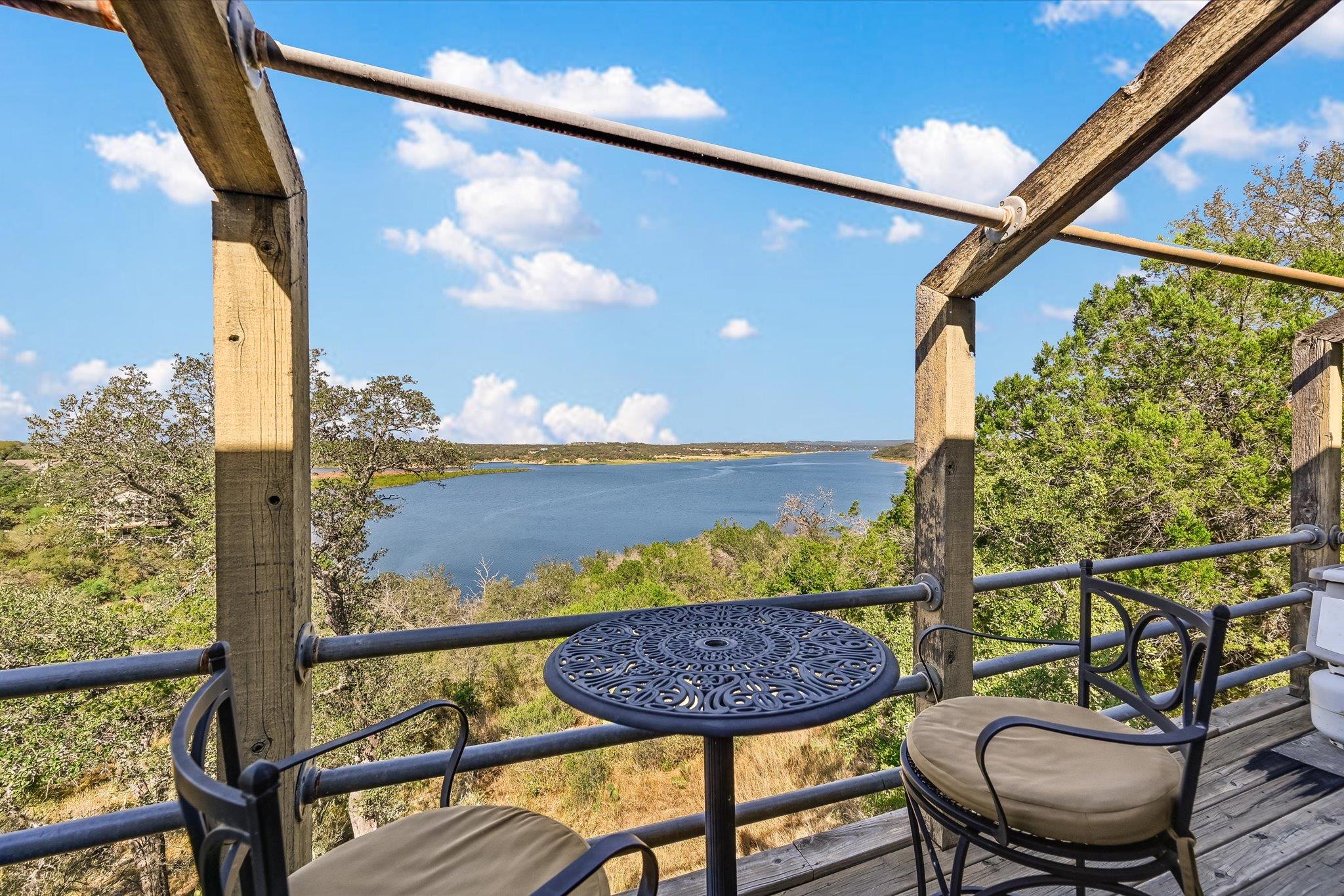 501 Coventry Road Spicewood TX 78669