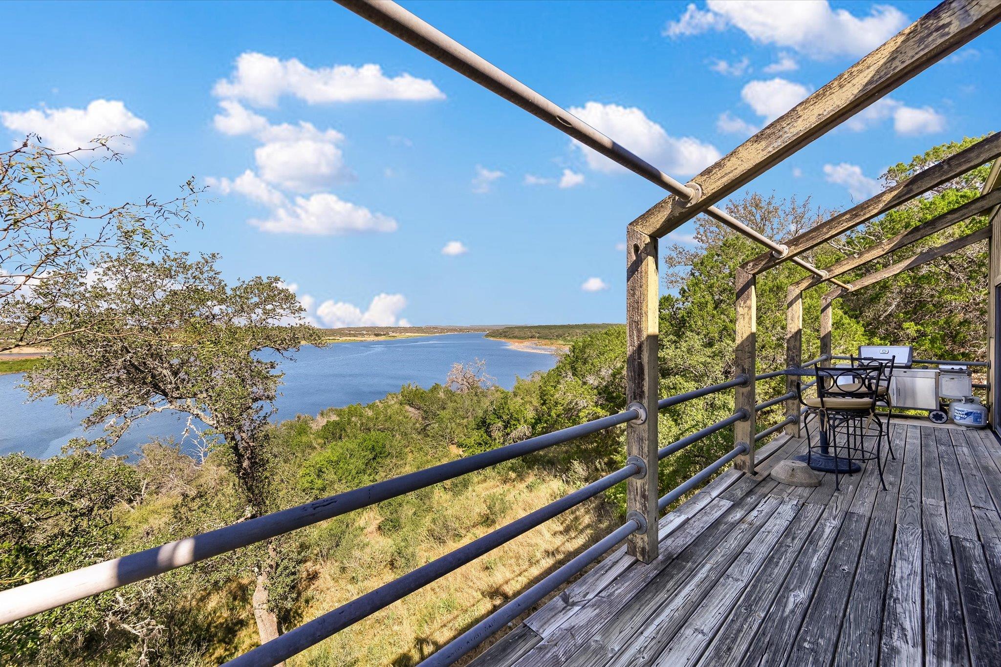 501 Coventry Road Spicewood TX 78669