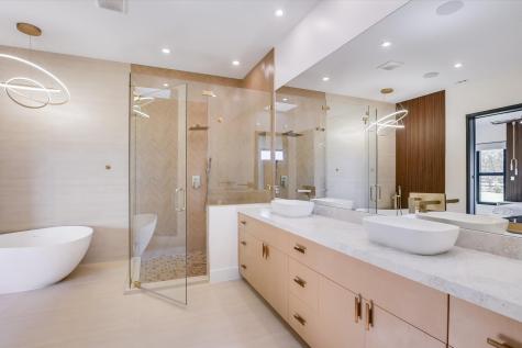 1806 Lauren Drive Spicewood TX 78669