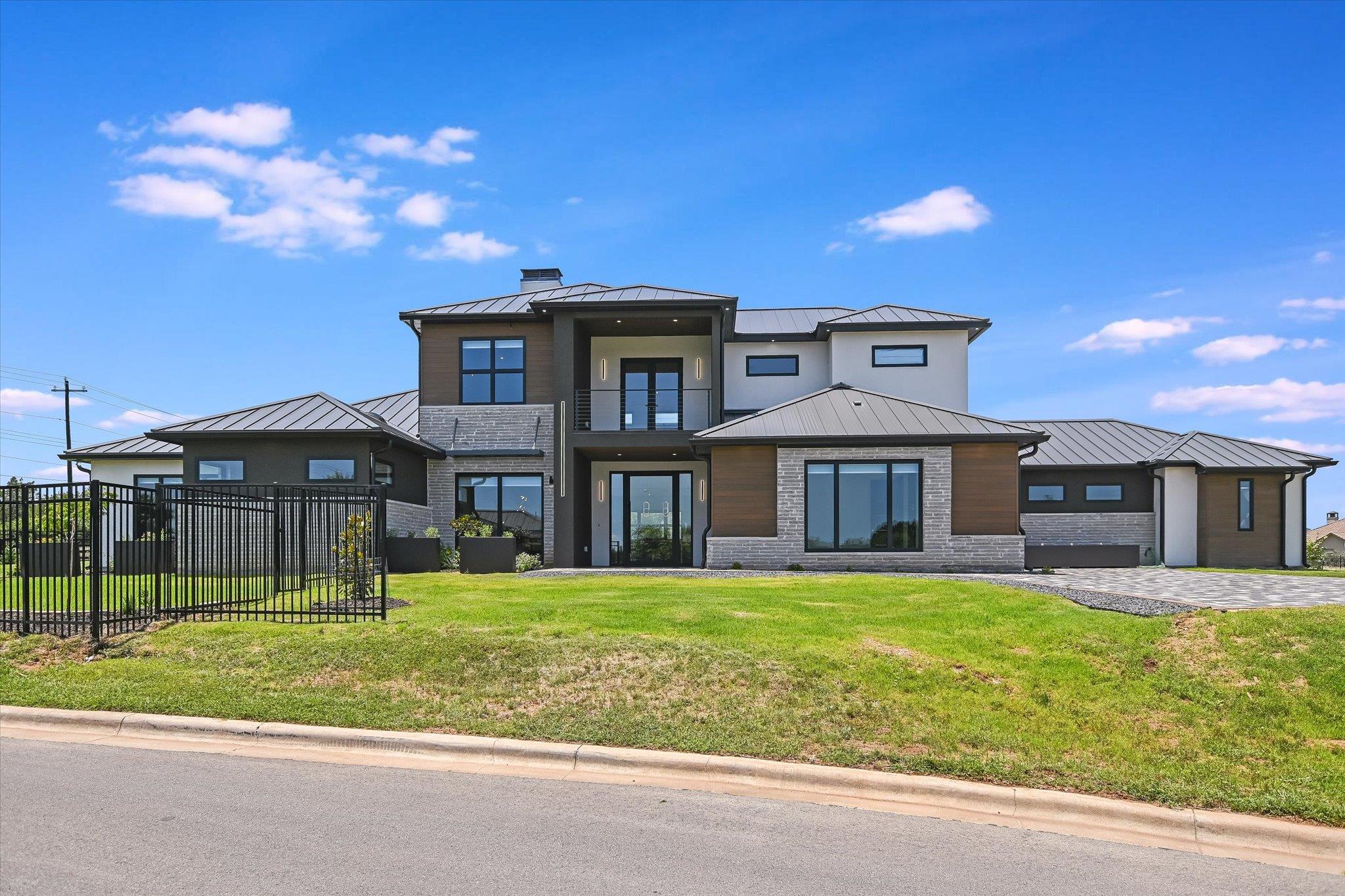 1806 Lauren Drive Spicewood TX 78669