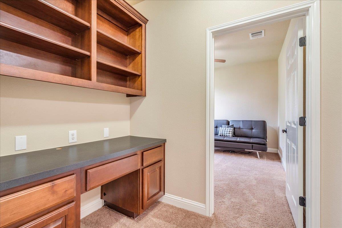 406 Ledge Stone Drive Austin TX 78737