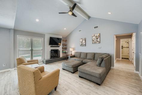 1121 Stoneoak Lane Austin TX 78745