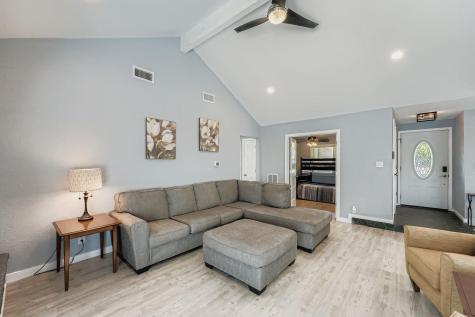 1121 Stoneoak Lane Austin TX 78745