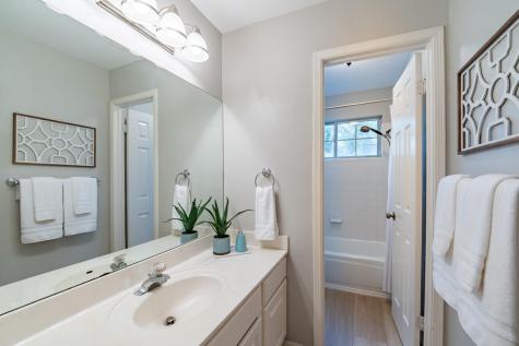12604 Oro Valley Cove Austin TX 78729