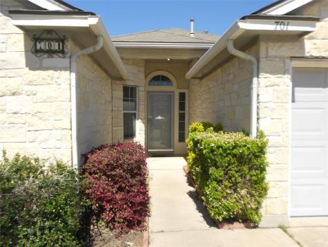 701 Los Robles Road Leander TX 78641