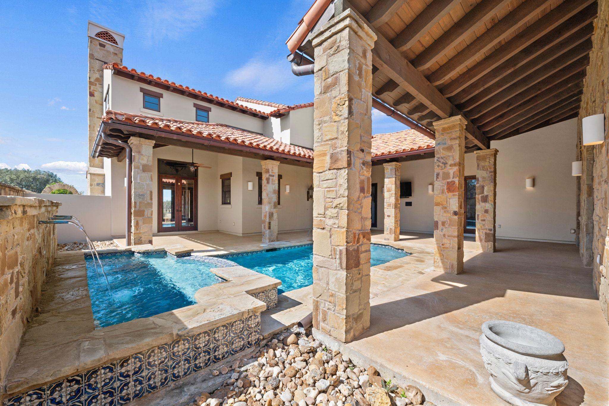 444 La Serena Loop Horseshoe Bay TX 78657