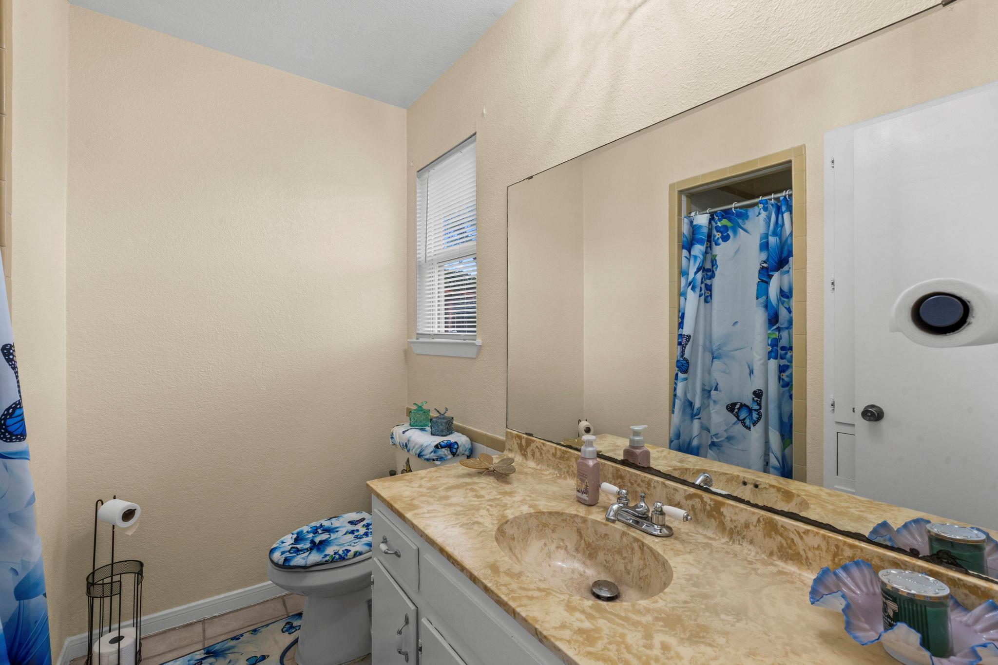 716 Buckingham Place Austin TX 78745
