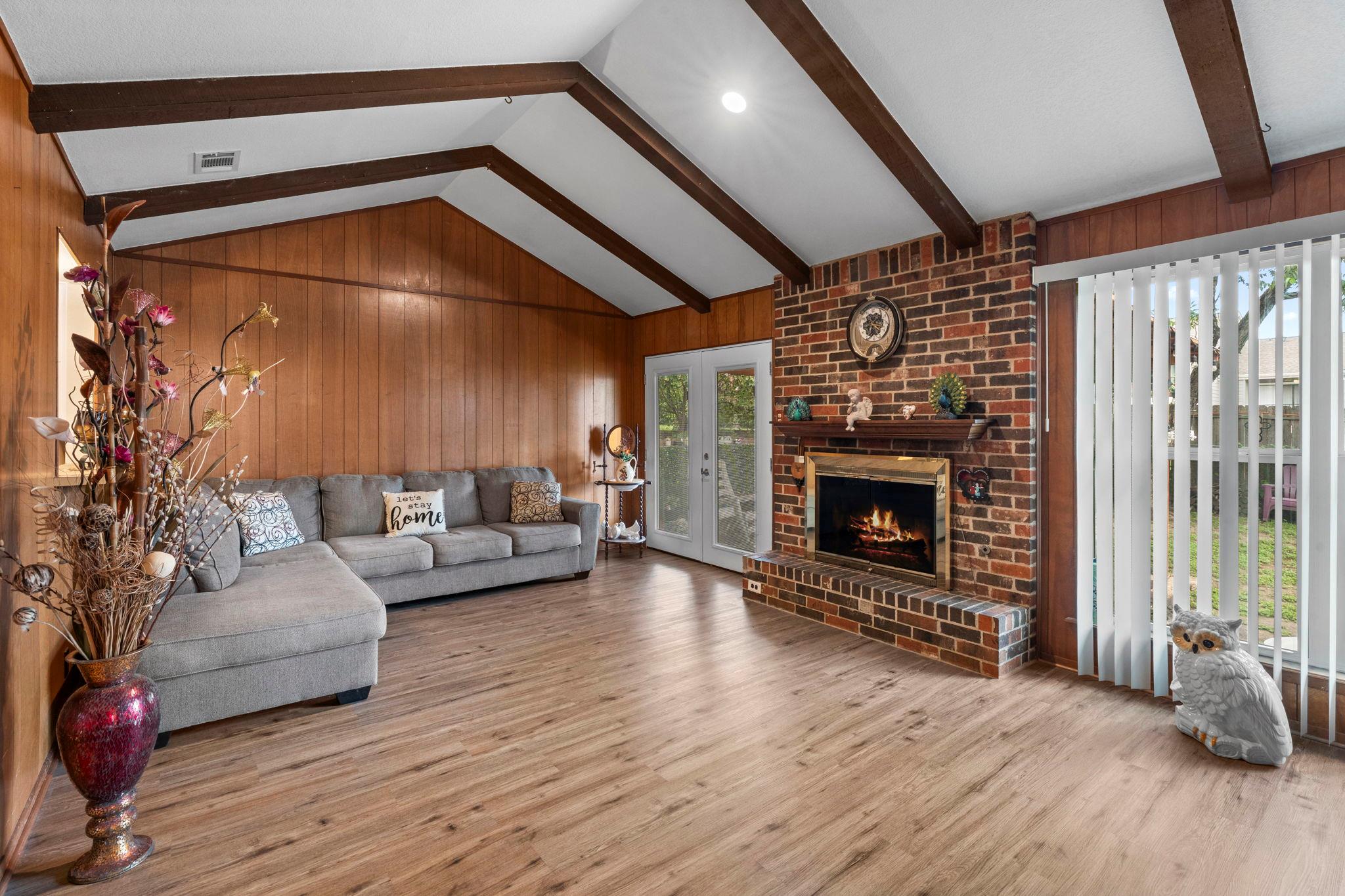 716 Buckingham Place Austin TX 78745
